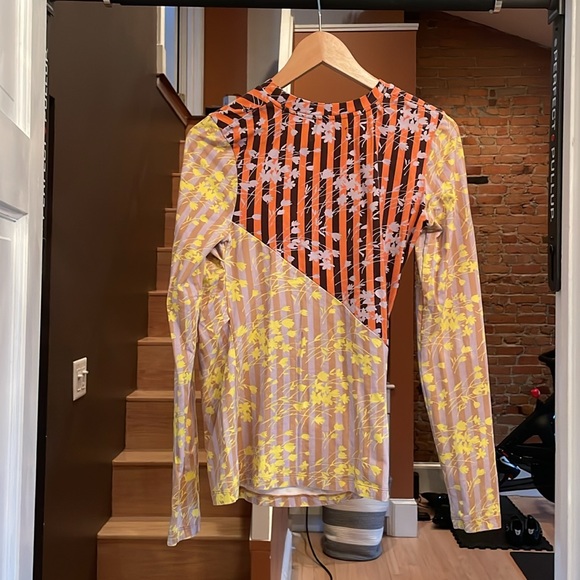 House of Holland chic stretchy statement top. - Picture 2 of 3